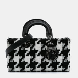 Dior: Чёрная сумка 