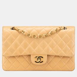 Chanel: Светлая сумка 