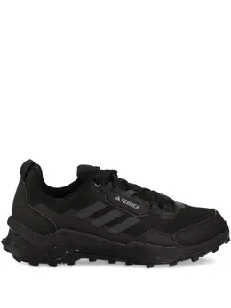 adidas: Чёрные кроссовки 