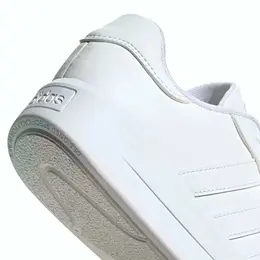 adidas: Белые кеды 
