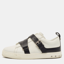 Valentino: Белые кроссовки  Rockstud