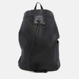 Louis Vuitton: Оранжевый рюкзак 
