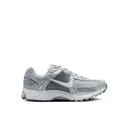 NIKE: Белые кроссовки 