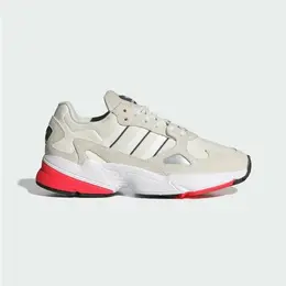 adidas: Бежевые кроссовки  Falcon