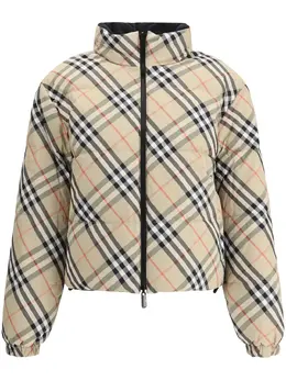 Burberry: Светлая куртка 