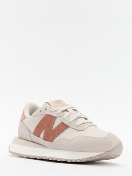 New Balance: Бежевые кроссовки 