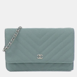 Chanel: Голубой кошелёк 