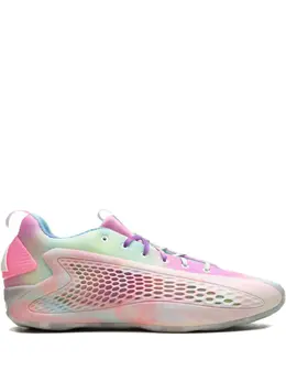 adidas: Розовые кроссовки 