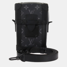 Louis Vuitton: Чёрная сумка 