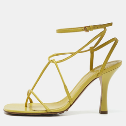 Bottega Veneta: Жёлтые сандалии 
