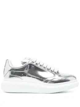 Alexander McQueen: Серебристые кроссовки  Oversized