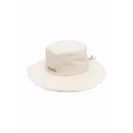 Jacquemus: Панама 