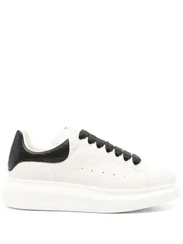 Alexander McQueen: Белые кроссовки 