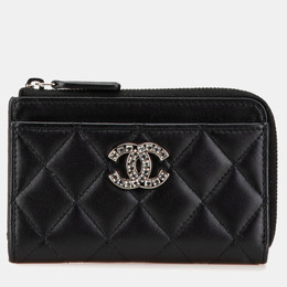 Chanel: Чёрная обложка 