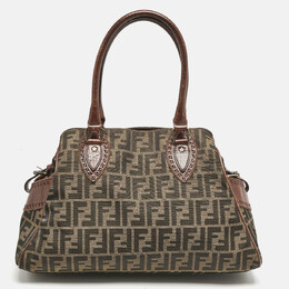 Fendi: Коричневая сумка  Zucca