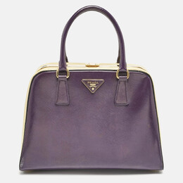 Prada: Фиолетовая сумка 