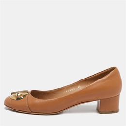 Salvatore Ferragamo: Коричневые туфли 