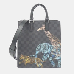 Louis Vuitton: Чёрная сумка-шоппер 