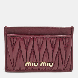 Miu Miu: Обложка 