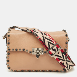 Valentino: Бежевая сумка  Rockstud
