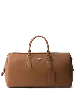 Prada: Коричневая спортивная сумка 