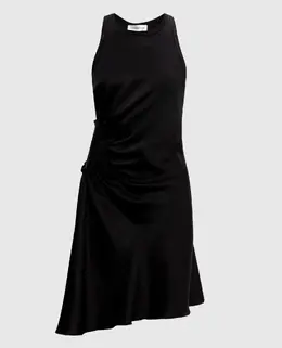 Victoria Beckham: Чёрное платье 