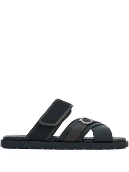 Ferragamo: Чёрные сандалии  Gancini