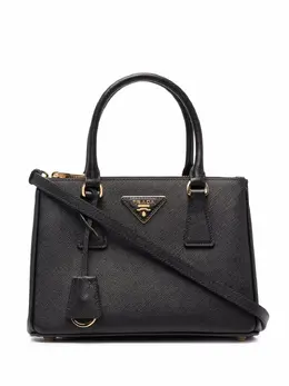 Prada: Чёрная сумка-шоппер 