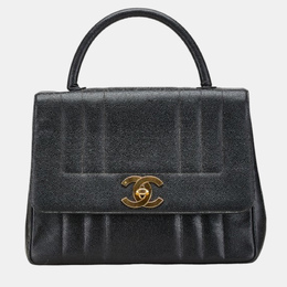 Chanel: Чёрная сумка на руку 