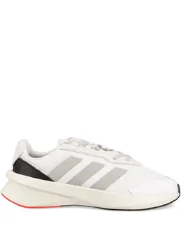 adidas: Белые кроссовки 