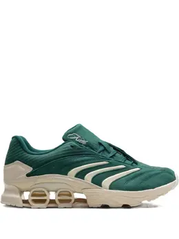 adidas: Зелёные кроссовки  Predator