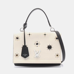 Louis Vuitton: Белая сумка 