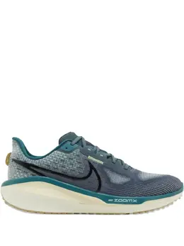 Nike: Зелёные кроссовки 