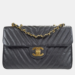 Chanel: Чёрная сумка 