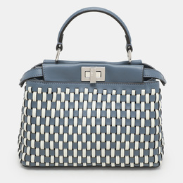 Fendi: Голубая сумка на руку  Peekaboo