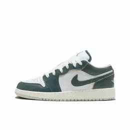 NIKE: Белые кроссовки  Air Jordan