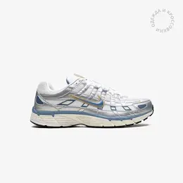 NIKE: Серые кроссовки 