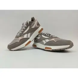 Reebok: Бежевые кроссовки  DMX