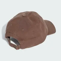 adidas: Коричневая кепка 