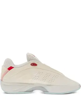 adidas: Белые кроссовки 
