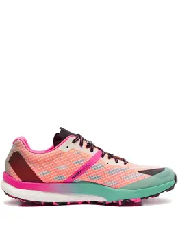 adidas: Светлые кроссовки  Terrex