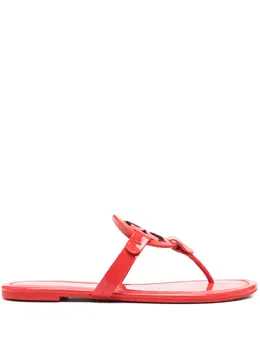 Tory Burch: Красные сандалии 