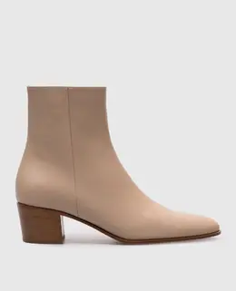 Gianvito Rossi: Бежеві ботильйони 