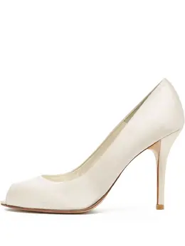 Stuart Weitzman: Белые туфли 