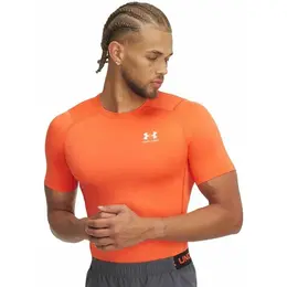 Under Armour: Спортивная футболка 