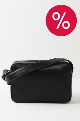 Calvin Klein: Чёрная сумка 