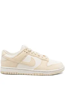 Nike: Бежевые кроссовки  Dunk Low