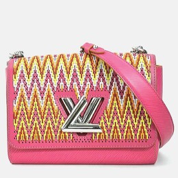 Louis Vuitton: Розовая сумка  Twist