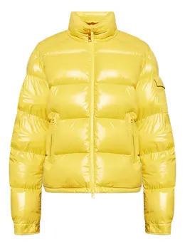 Moncler: Жёлтая куртка 