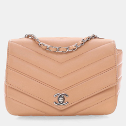 Chanel: Розовая сумка 
